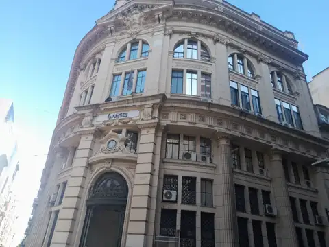 Local en Venta 70 años