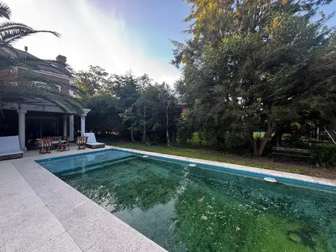Casa en Venta con 1 cochera