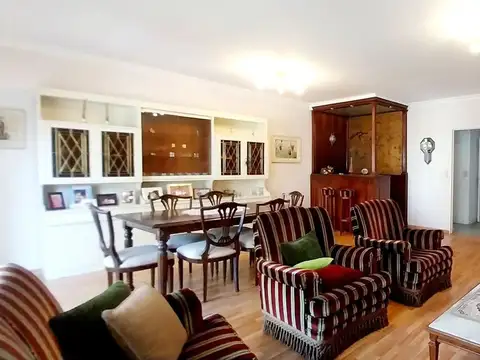 Departamento 5 ambientes en venta Lomas de Zamora