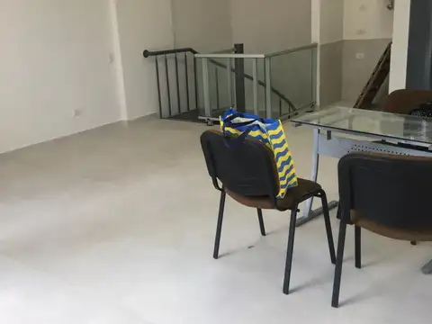 Local en Venta en Villa del Parque, USD 260.000