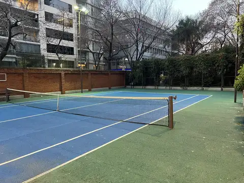 Departamento en Venta con 3 cocheras