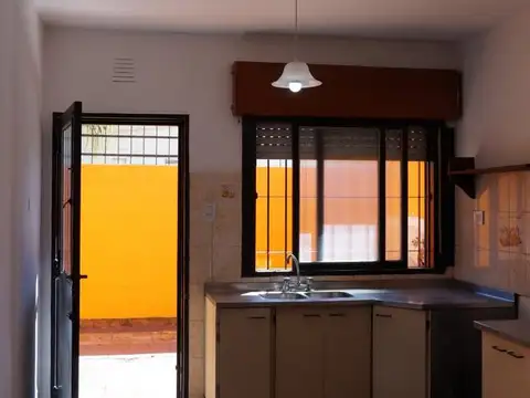 Casa en Alquiler en Rosario, $ 580.000