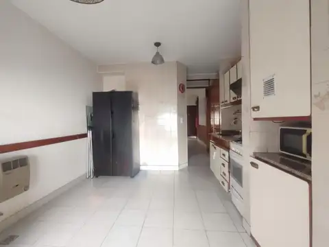 Depto Tipo Casa en Alquiler con 1 cocheras