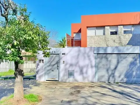Casa de 6 ambientes- Ituzaingó sur