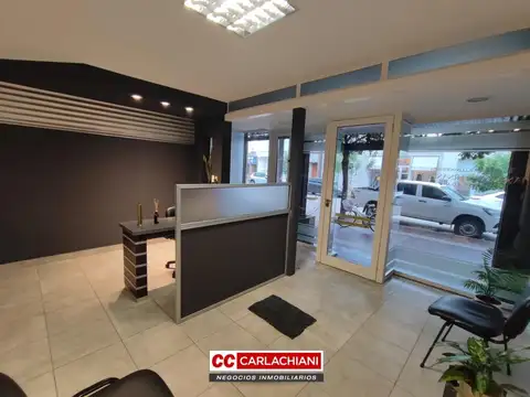 Local en Las Parejas