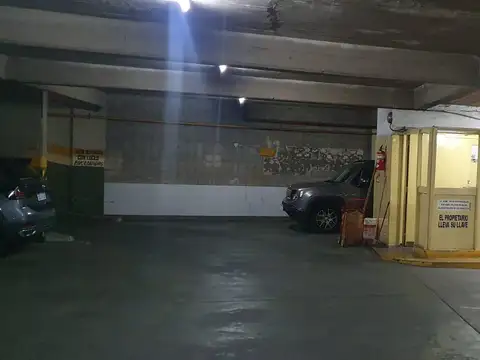 Cochera en venta - 12Mts2 - Caballito