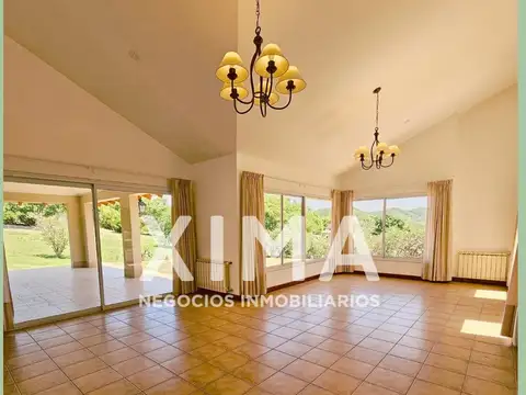 Casa en Alquiler en Salta, USD 1.800