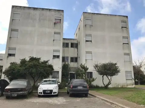 Joaquin V. González al 300 entre República del Líbano y