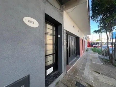 España 3809 , Piso 1