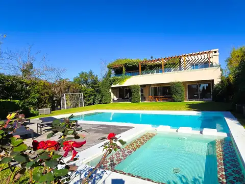 Casa en Venta al Noroeste