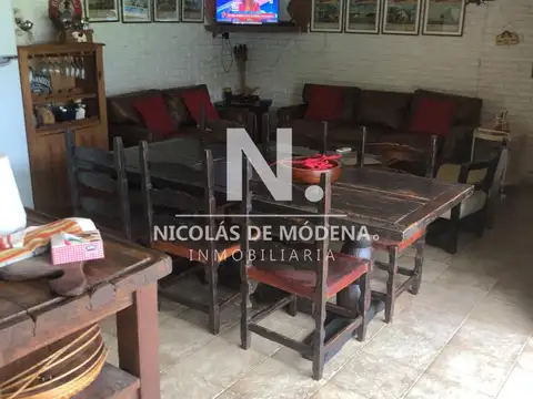 Casa 4 ambientes con 3 baños