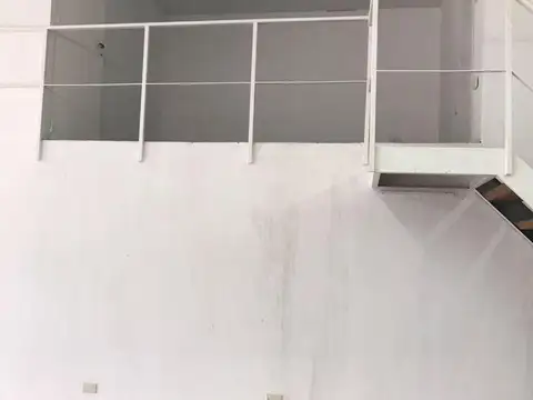 Local en Venta 35 años