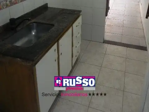 Depto Tipo Casa en Venta con 1 cocheras