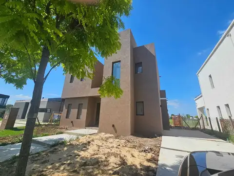 Casa en Venta en San Pablo, USD 230.000