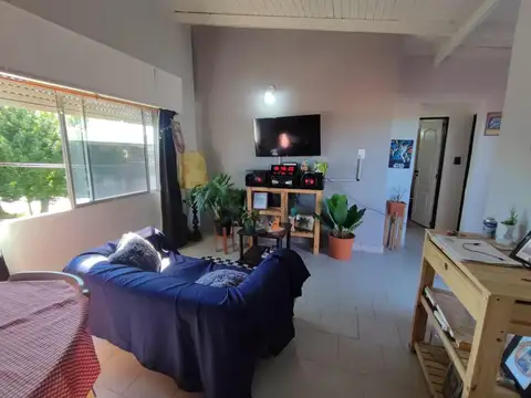 Depto Tipo Casa 2 ambientes con 1 baño