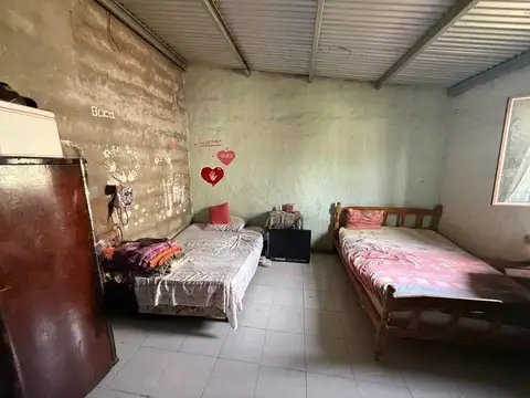 Casa 4 ambientes con 1 baño