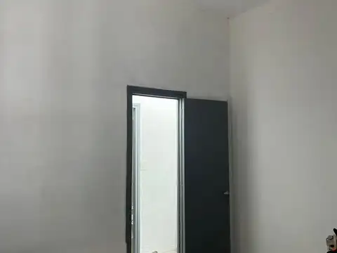 Manuel R Trelles 2100