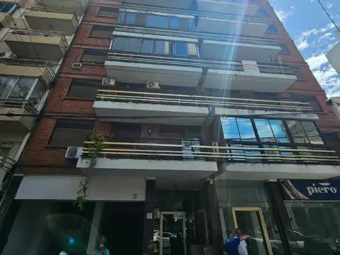 DEPARTAMENTO DOS DORMITORIOS CON COCHERA EN BARRIO MARTIN