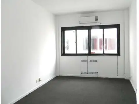 Oficina en Alquiler 40 años