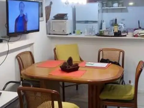 Av. San Martín 5700 - Piso 3 - Frente - Monoambiente C/ BALCÓN  - Sup. Total 43 m². Precio m² U$D 22