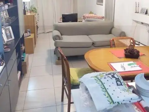 Av. San Martín 5700 - Piso 3 - Frente - Monoambiente C/ BALCÓN  - Sup. Total 43 m². Precio m² U$D 22