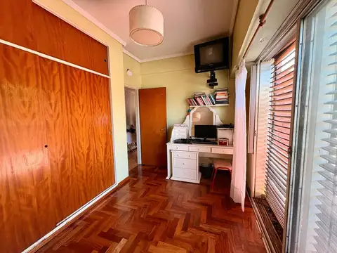 Depto Tipo Casa 5 ambientes con 3 baños