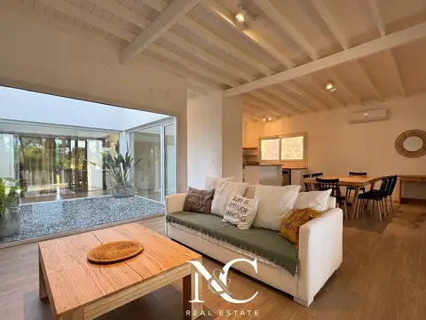 Casa en venta en Costa Esmeralda gas natural 4 dormitorios