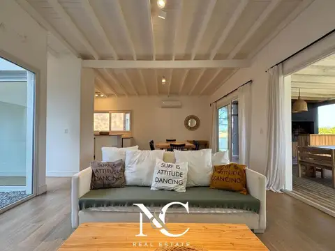 Casa en Venta en Barrio Golf 2, USD 400.000