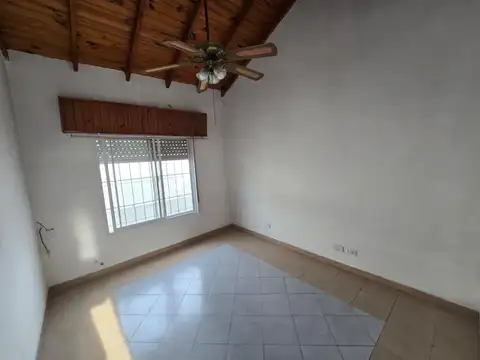 Depto Tipo Casa en Alquiler 20 años