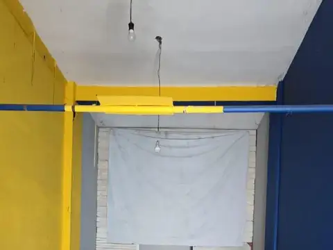 Local en Alquiler en Rafael Castillo, $ 400.000