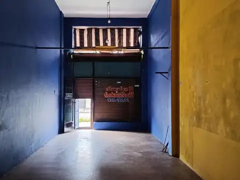 Local en Alquiler en Rafael Castillo, $ 400.000