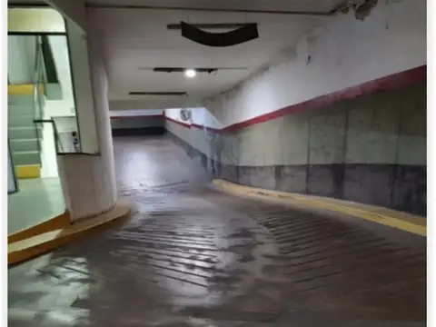 Cochera en venta - 18Mts2 - Balvanera