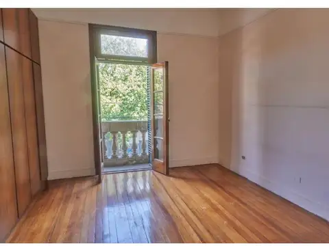 VENTA. Casa 3 dormitorios terraza patio.