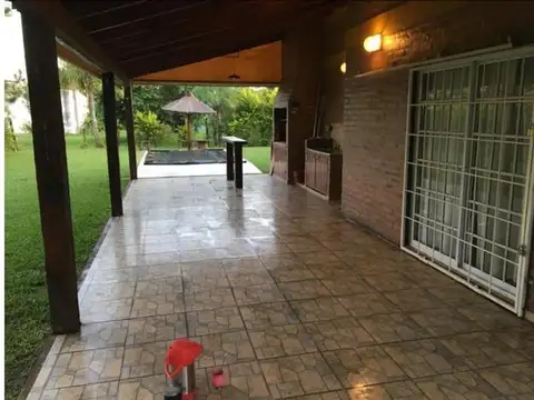 Casa 3 ambientes con 1 baño