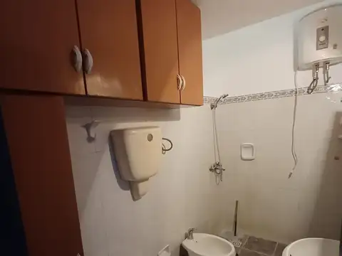 Depto Tipo Casa 5 ambientes con 1 baño
