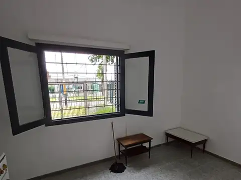 Depto Tipo Casa en Alquiler de 1 dormitorio