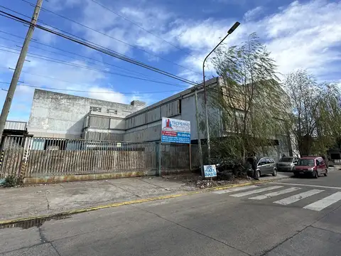 Galpon En Alquiler - 3970 M2 Cubiertos. Zona Industrial, La Tablada.