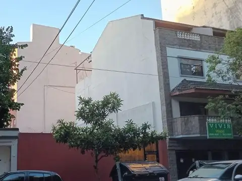 Dr. Pedro Ignacio Rivera  al 2800