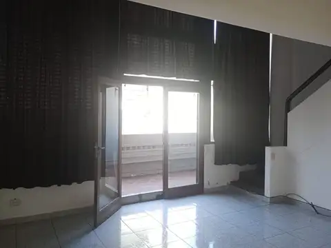 Departamento en Alquiler en Lanus Este, $ 550.000