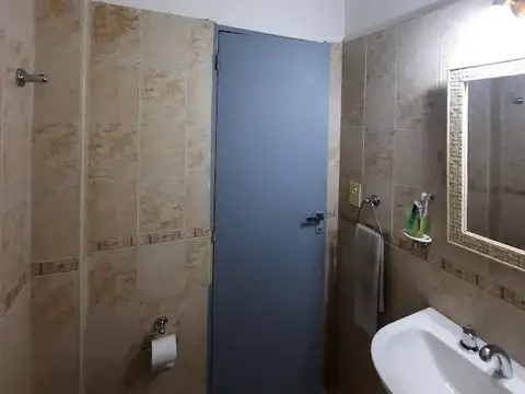 Depto Tipo Casa en Venta en Bernal, USD 50.000