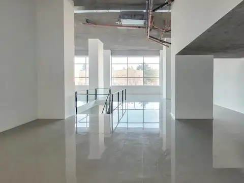 Local en Alquiler en Neuquen, USD 1