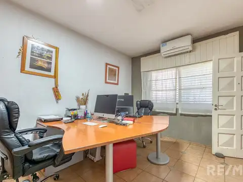 CASA EN VENTA – 7 AMBIENTES – SAN JUSTO, BS AS