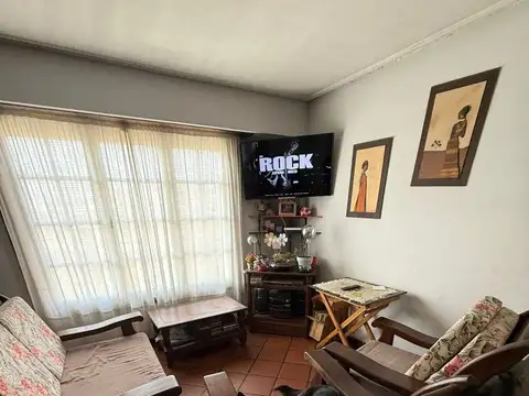 Depto Tipo Casa 3 ambientes con 1 baño