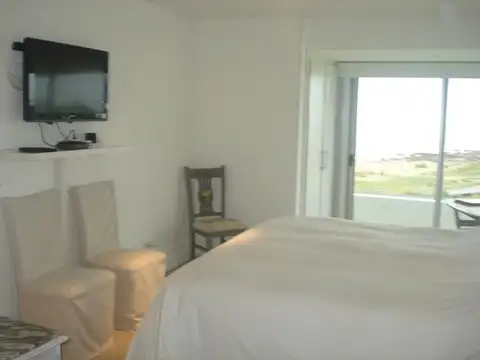 Departamento 4 ambientes con 3 baños