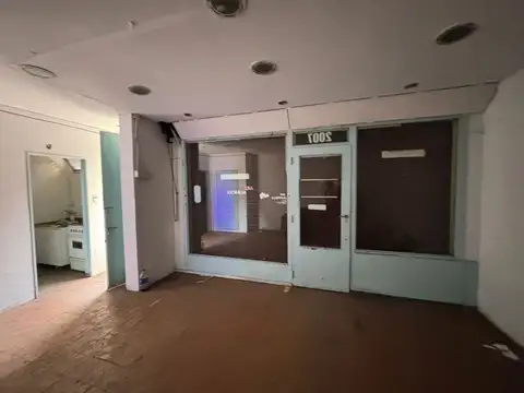 Local en Alquiler Via Púb.