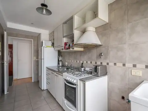 Departamento. 3 ambientes. Cochera cubierta. Amenities. Piso Alto. Palermo Viejo .