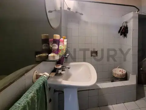 152 Entre 8 y 9 600, Piso 0