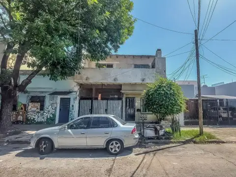 Depto Tipo Casa en Venta de 6 ambientes