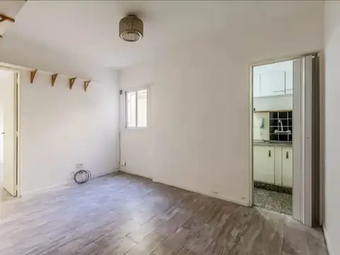 Avenida Jujuy 500, Piso 2