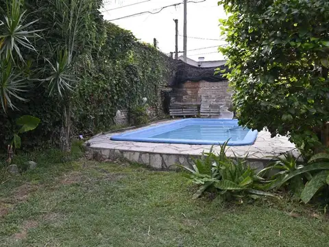 Coronel de Pinedo 300